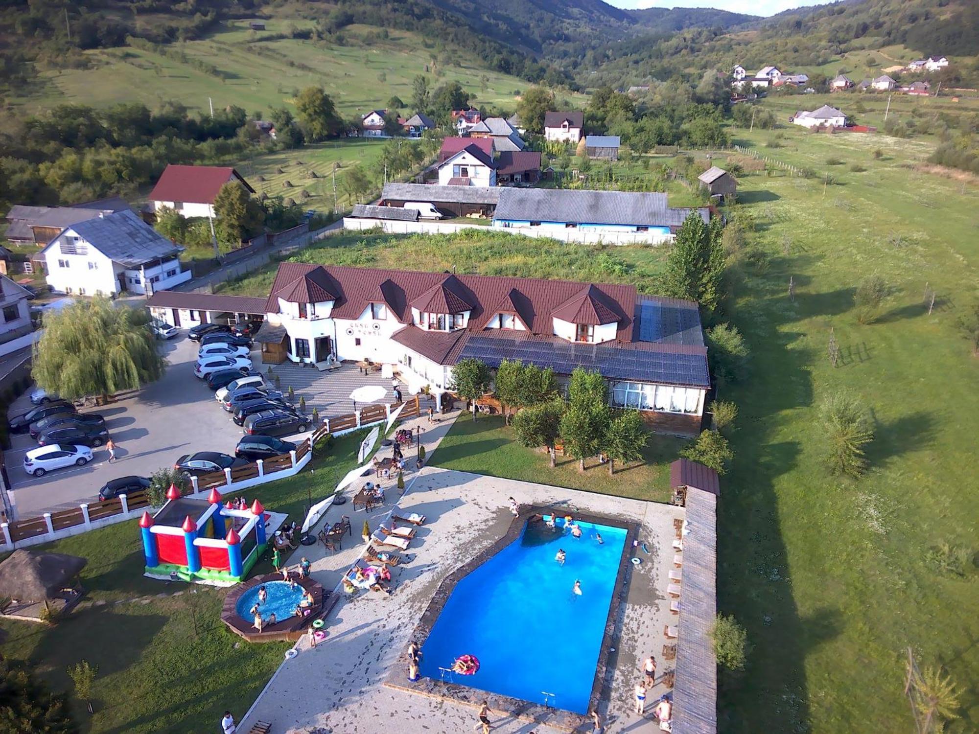 Bed and Breakfast Casa Tomsa Rozavlea Экстерьер фото